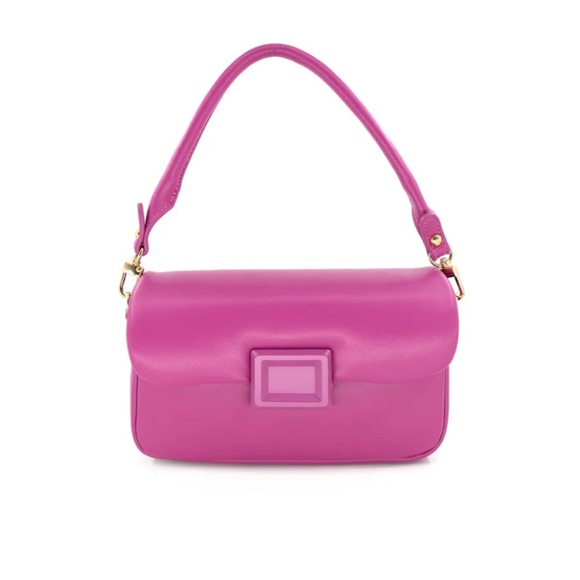 BC Maddox Pillow Fuschia Bag - Picture 1 of 5